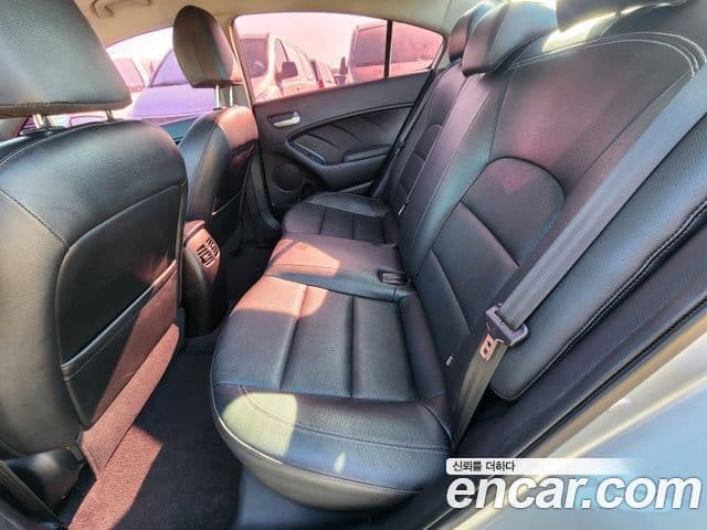 Kia K3 Trendy, 2014 12