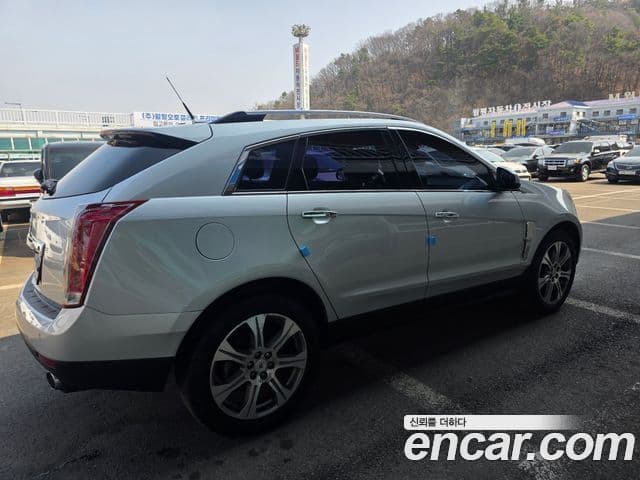 Cadillac All New SRX Premium, 2012 4