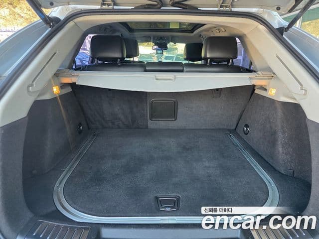 Cadillac All New SRX Premium, 2012 9