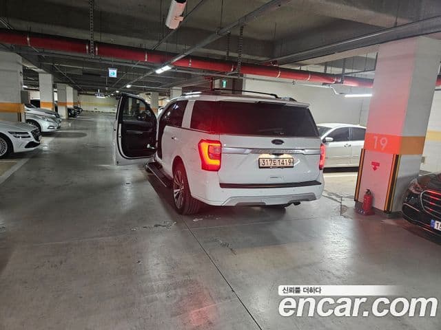 Ford 익스페디션 7인승, 2021 4