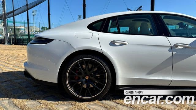 Porsche Panamera (971) 4.0 GTS, 2022 3