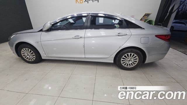 Hyundai YF Sonata LPI Deluxe, 2011 все фото