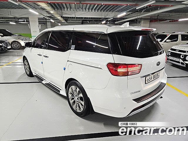 Kia All New Carnival Noblesse, 2017 4