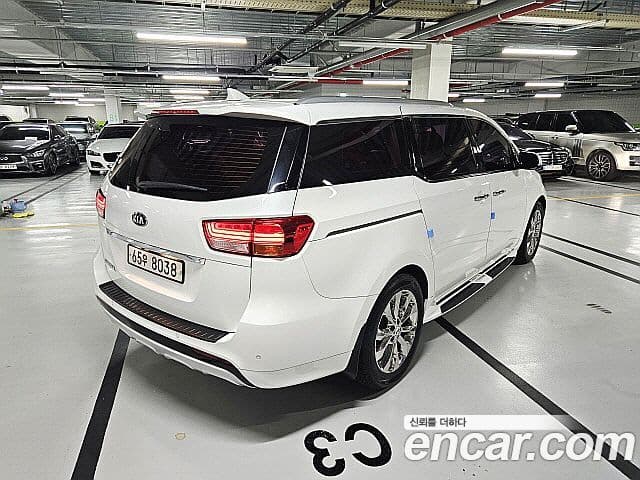 Kia All New Carnival Noblesse, 2017 9