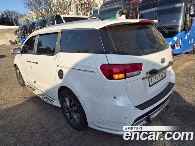 Kia All New Carnival Magic Space, 2017 6