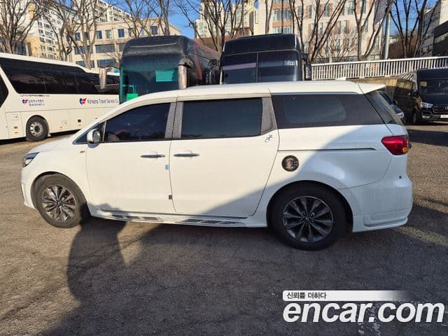 Kia All New Carnival Magic Space, 2017 7