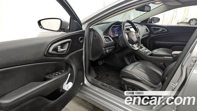크라이슬러 200 2세대 2.4 C, 2015 10