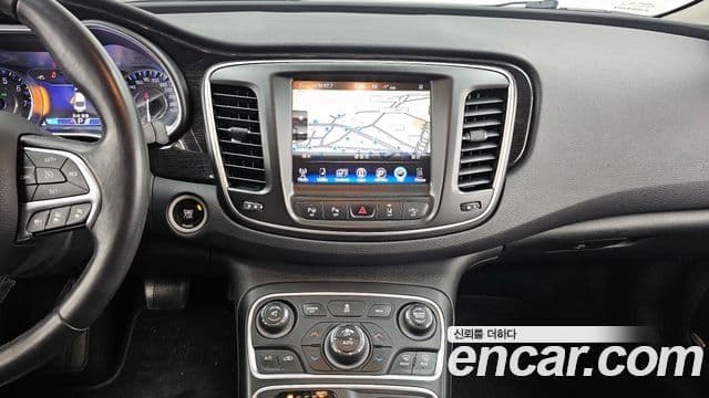 크라이슬러 200 2세대 2.4 C, 2015 14