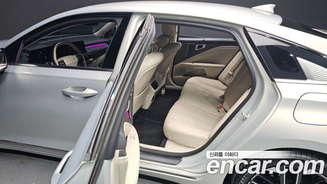 Kia The / новый New K8 Noblesse, 2025 13