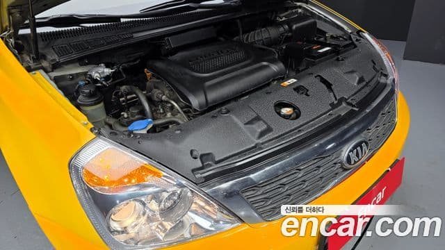 Kia Carnival R люксовая версия, 2013 8