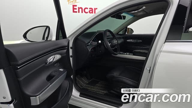 Genesis GV70, 2023 10