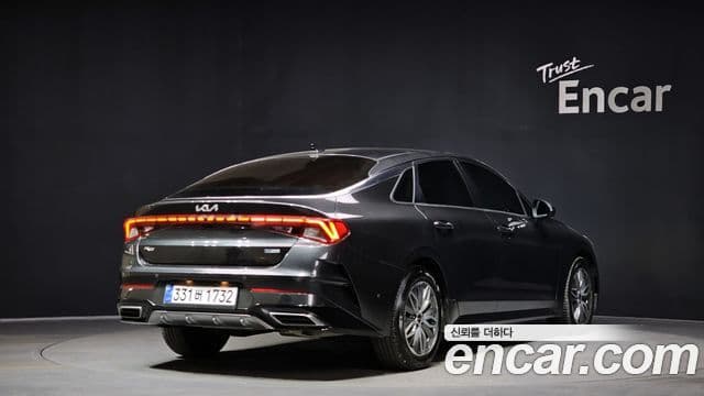 Kia K5 гибрид 3세대 Signature, 2022 2