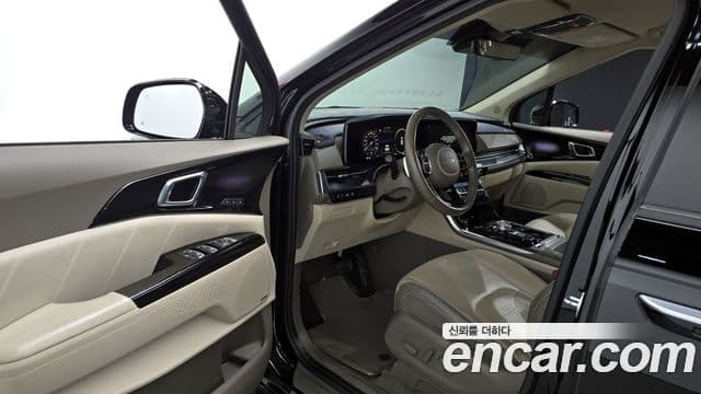 Kia Carnival 4세대 Signature, 2022 11