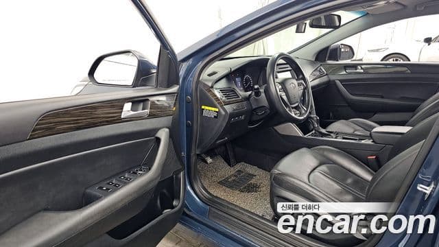 Hyundai LF Sonata 2.0 Smart, 2016 10