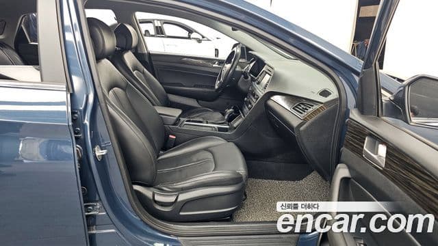 Hyundai LF Sonata 2.0 Smart, 2016 11