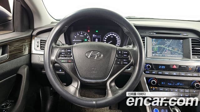 Hyundai LF Sonata 2.0 Smart, 2016 13