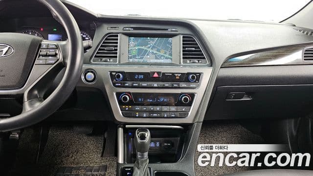 Hyundai LF Sonata 2.0 Smart, 2016 14