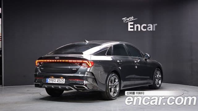 Kia K5 3세대 Signature, 2021 2