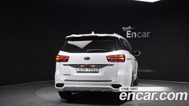 Kia The / новый New Carnival Special, 2019 11