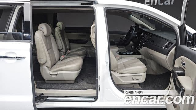 Kia The / новый New Carnival Special, 2019 18