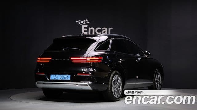 Genesis electrified GV70 e-AWD, 2022 2