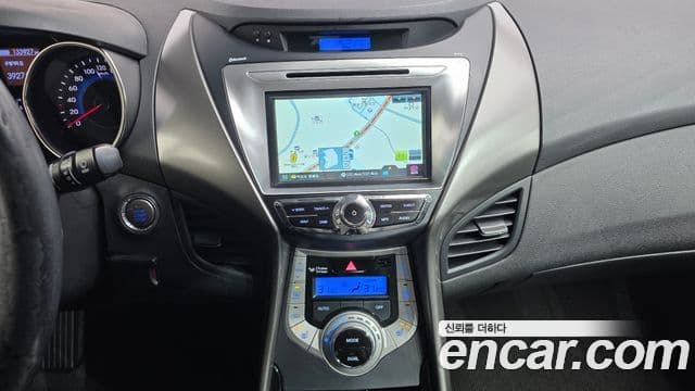 Hyundai Avante MD Premier, 2012 15