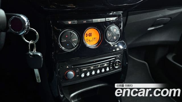 Ситроен / DS DS3 1.6 VTI So Chic, 2013 18