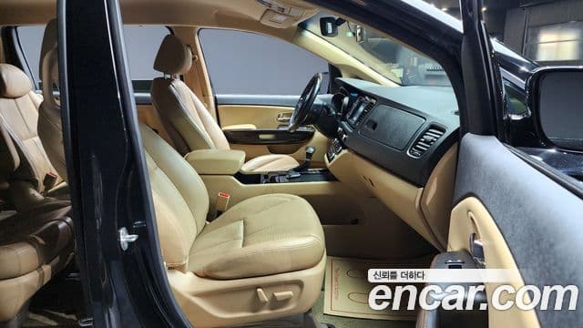 Kia All New Carnival Noblesse, 2017 10