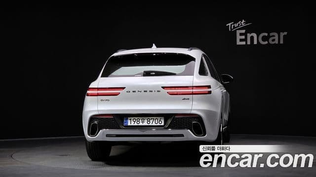 Genesis GV70, 2024 4
