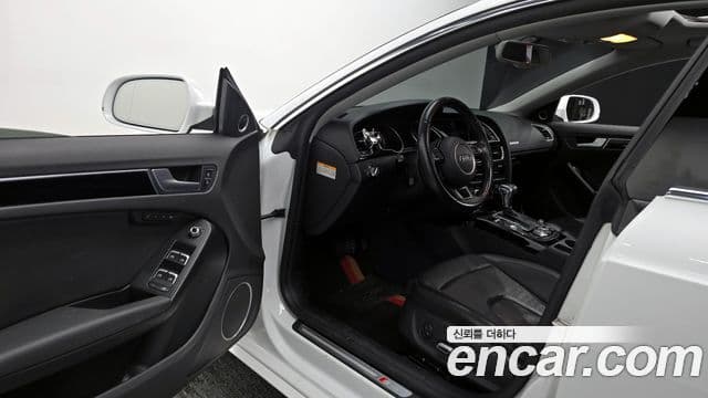 Audi A5 8TA, 2015 11