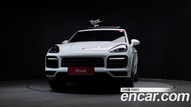 Porsche Cayenne (PO536), 2021 3