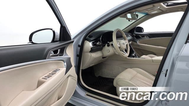 Genesis The / новый New G70, 2021 все фото