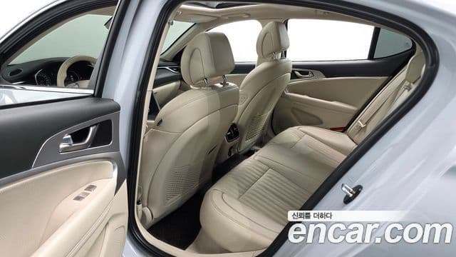 Genesis The / новый New G70, 2021 17