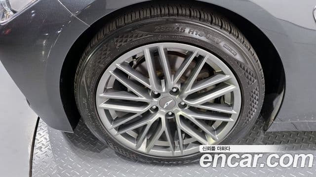 Genesis G70 Supreme, 2018 все фото