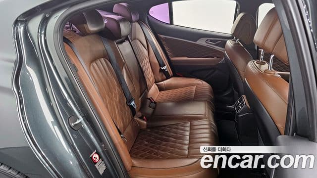 Genesis G70 Supreme, 2018 12