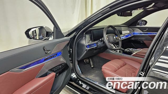 BMW 7시리즈 (G70) 740d xDrive M Sport, 2024 10