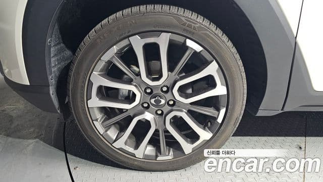 KG모빌리티(SsangYong) Torres T7, 2024 все фото