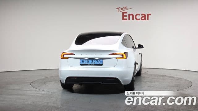 Tesla модель 3, 2024 4