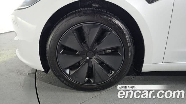 Tesla модель 3, 2024 все фото