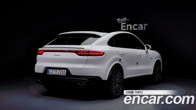 Porsche Cayenne (PO536) 3.0 купе, 2023 2