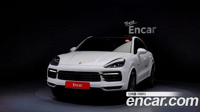 Porsche Cayenne (PO536) 3.0 купе, 2023 3