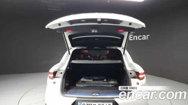 Porsche Cayenne (PO536) 3.0 купе, 2023 19