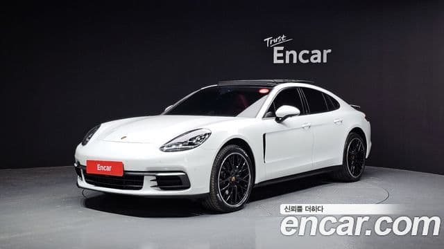 Porsche Panamera (971), 2018 1