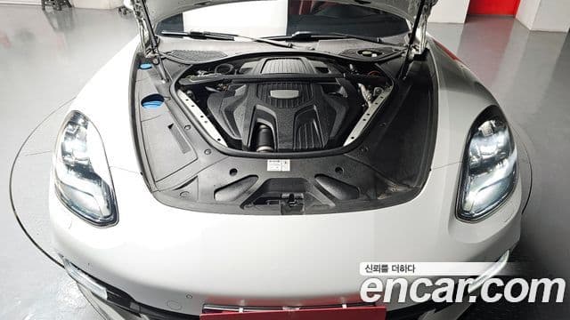 Porsche Panamera (971), 2018 6