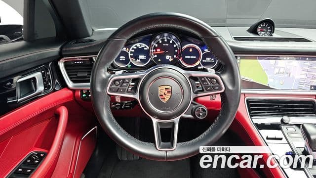 Porsche Panamera (971), 2018 17