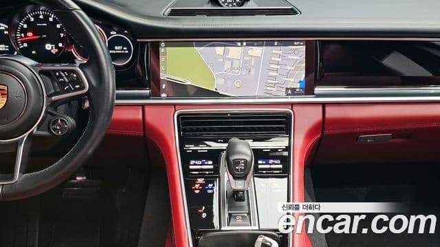 Porsche Panamera (971), 2018 14