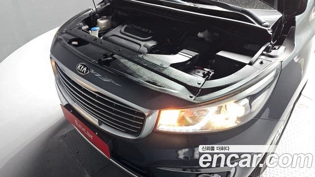 Kia All New Carnival VIP, 2016 6