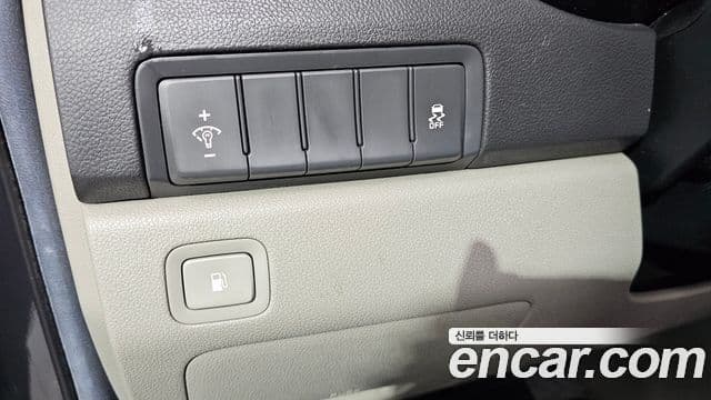 Kia All New Carnival VIP, 2016 13