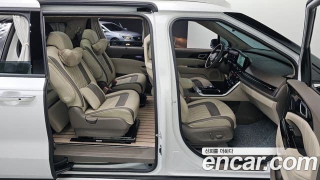 Kia Carnival 4세대 бензин 9인승 High Limousine(компания по спецнадстройкам), 2023 12