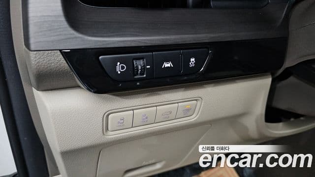 Kia Carnival 4세대 бензин 9인승 High Limousine(компания по спецнадстройкам), 2023 13